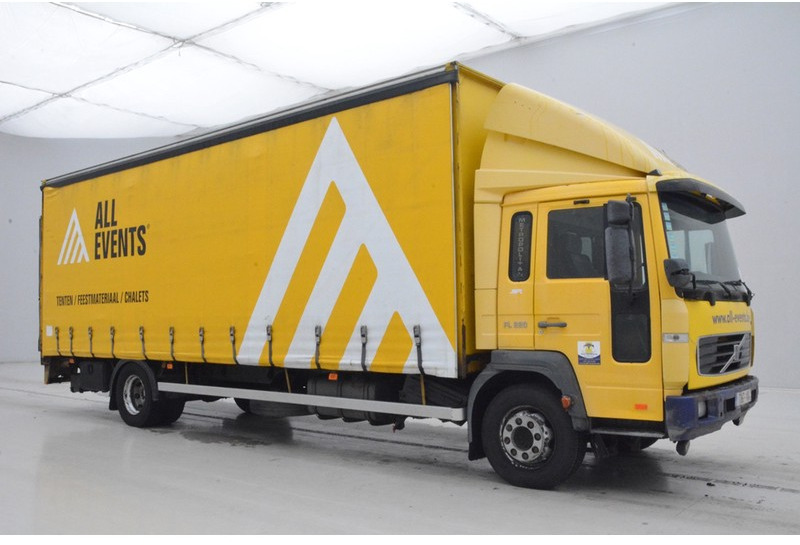Volvo FL 220* - Truk dengan terpal samping: gambar 3 Volvo FL 220* - Truk dengan terpal samping: gambar 3