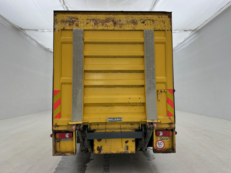 Volvo FL 240 - Truk box: gambar 5 Volvo FL 240 - Truk box: gambar 5