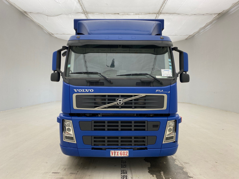 Volvo FM 300 - 6x2 - Truk dengan terpal samping: gambar 2 Volvo FM 300 - 6x2 - Truk dengan terpal samping: gambar 2