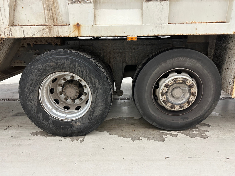 Volvo FM 330 - Truk sampah: gambar 5 Volvo FM 330 - Truk sampah: gambar 5