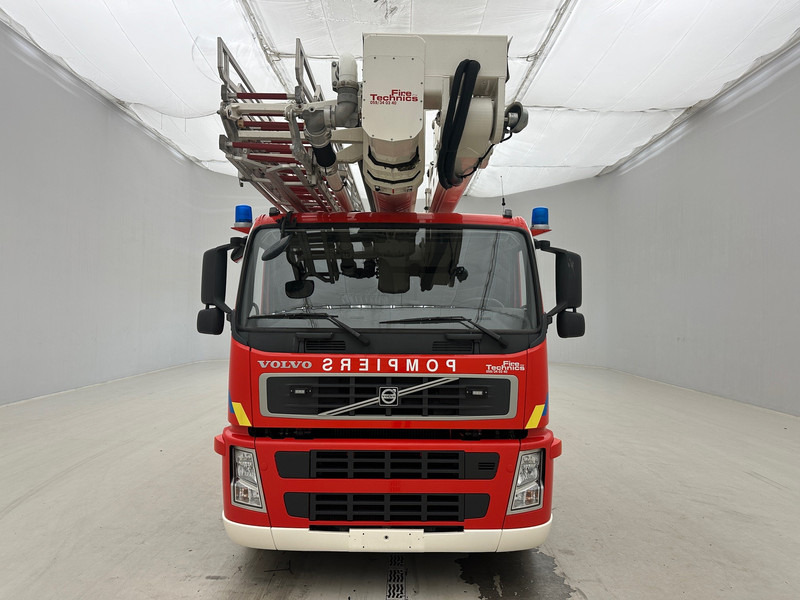 Volvo FM 340 - 6x4 - Truk pemadam kebakaran: gambar 2 Volvo FM 340 - 6x4 - Truk pemadam kebakaran: gambar 2