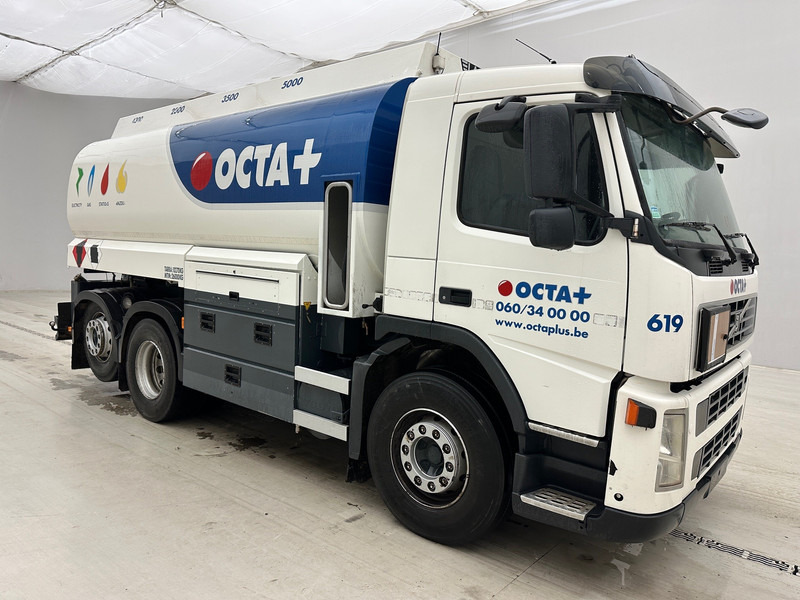 Volvo FM 360 - 6x2 - Truk tangki: gambar 3 Volvo FM 360 - 6x2 - Truk tangki: gambar 3