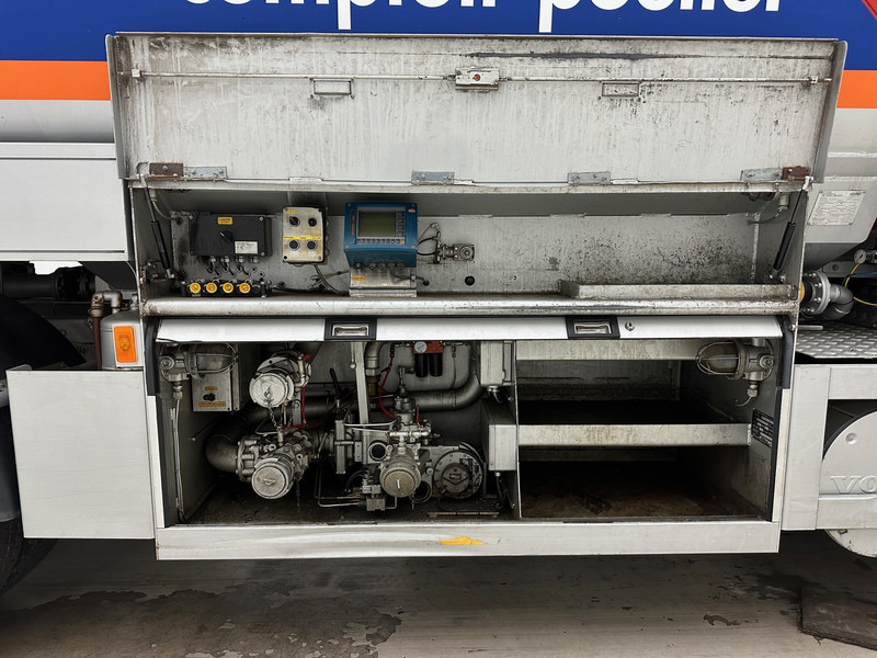 Volvo FM9.260* - Truk tangki: gambar 4 Volvo FM9.260* - Truk tangki: gambar 4