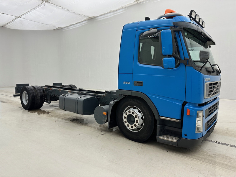 Volvo FM9.260* - Truk sasis: gambar 3 Volvo FM9.260* - Truk sasis: gambar 3