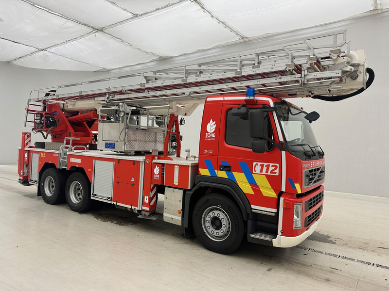 Volvo MAGIRUS ALP330 - FM 340 - 6x4 - Truk pemadam kebakaran: gambar 3 Volvo MAGIRUS ALP330 - FM 340 - 6x4 - Truk pemadam kebakaran: gambar 3
