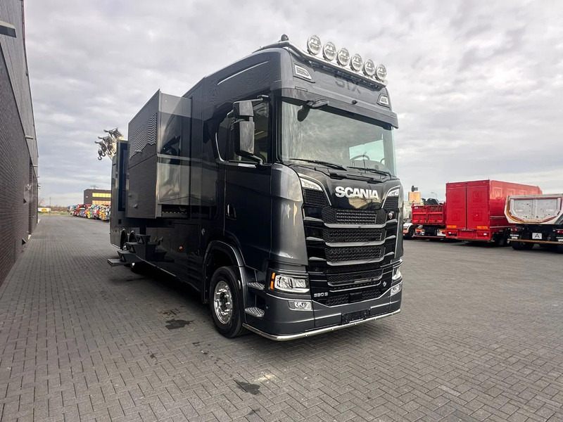 Scania 590S 6x2*4 STX 3x pop out - V8 - Demo/New - Full spec - - Camper: gambar 5 Scania 590S 6x2*4 STX 3x pop out - V8 - Demo/New - Full spec - - Camper: gambar 5