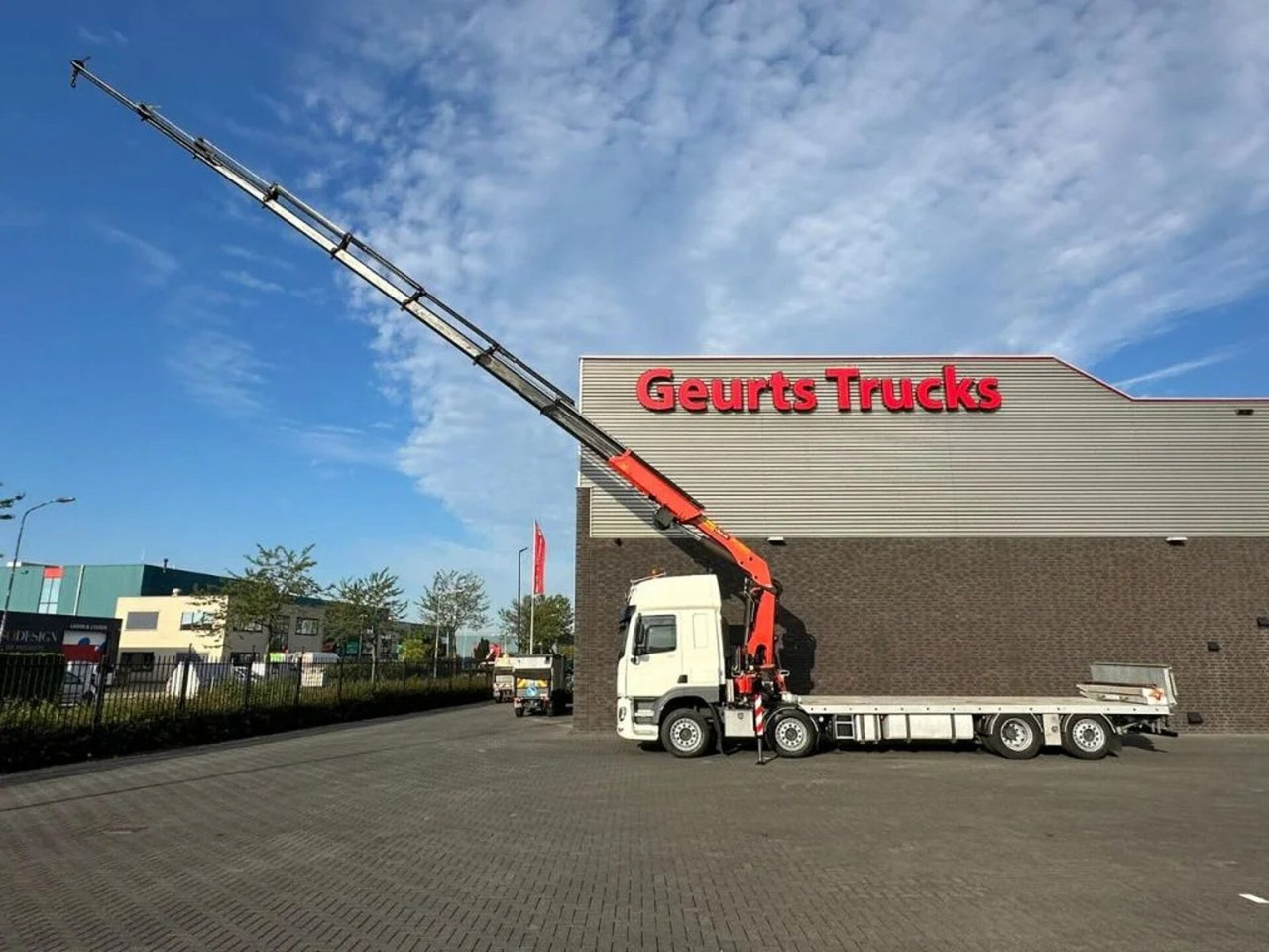DAF CF 450 8X2 OPRIJWAGEN/MACHINE TRANSPORTER + PALF - Truk derek: gambar 5 DAF CF 450 8X2 OPRIJWAGEN/MACHINE TRANSPORTER + PALF - Truk derek: gambar 5