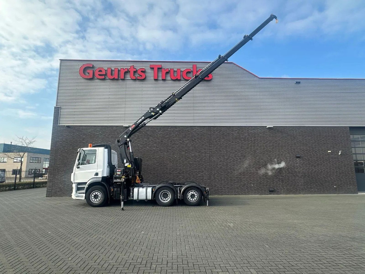 DAF CF 480 6X2 HIAB X-HIDUO 298 EP-4 KRAAN/KRAN/CRAN - Truk derek: gambar 3 DAF CF 480 6X2 HIAB X-HIDUO 298 EP-4 KRAAN/KRAN/CRAN - Truk derek: gambar 3