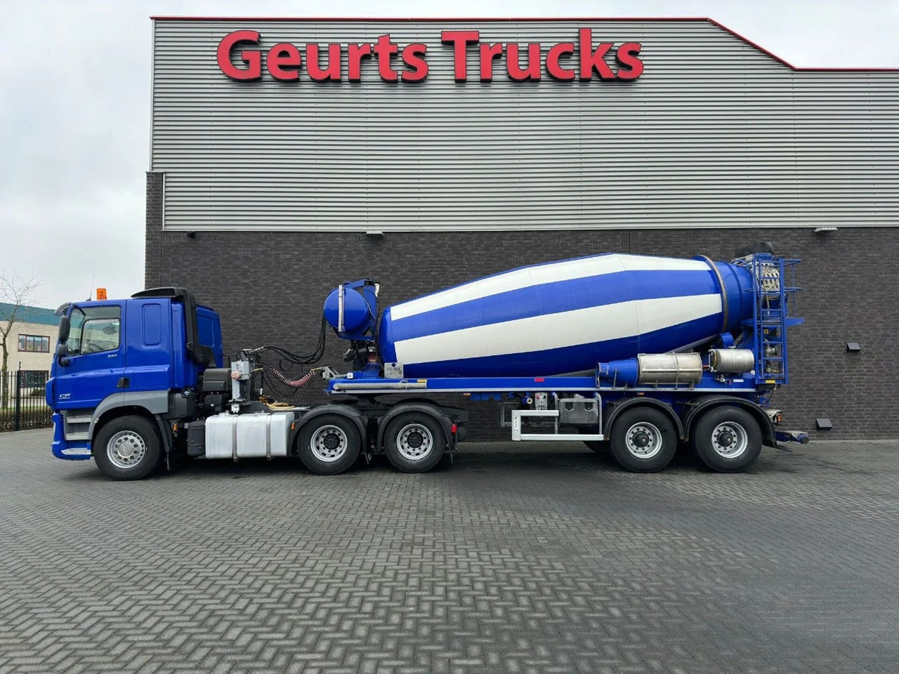 DAF CF 510 6X4 + DE BUF ST2 2-ASSIGE 10M3 CONCRETE M - Truk pengaduk beton: gambar 1 DAF CF 510 6X4 + DE BUF ST2 2-ASSIGE 10M3 CONCRETE M - Truk pengaduk beton: gambar 1