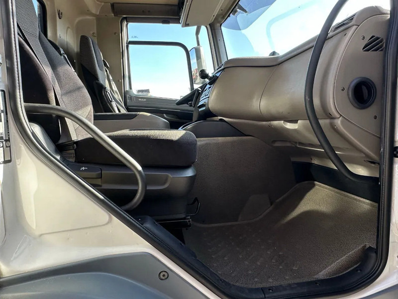 Leasing DAF CF 85 410 6X2 + HIAB 422EP-5 HIPRO TREKKER/SATTELZUG/TRACTOR UNIT/ CAMION DAF CF 85 410 6X2 + HIAB 422EP-5 HIPRO TREKKER/SATTELZUG/TRACTOR UNIT/ CAMION: gambar 16 Leasing DAF CF 85 410 6X2 + HIAB 422EP-5 HIPRO TREKKER/SATTELZUG/TRACTOR UNIT/ CAMION DAF CF 85 410 6X2 + HIAB 422EP-5 HIPRO TREKKER/SATTELZUG/TRACTOR UNIT/ CAMION: gambar 16