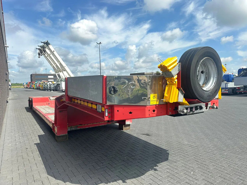 Faymonville MEGAMAX F-S42-1ACA 2 ASSEN DIEPLADER / TIEFLADER / LOW LOADER - Semi-trailer low bed: gambar 4 Faymonville MEGAMAX F-S42-1ACA 2 ASSEN DIEPLADER / TIEFLADER / LOW LOADER - Semi-trailer low bed: gambar 4