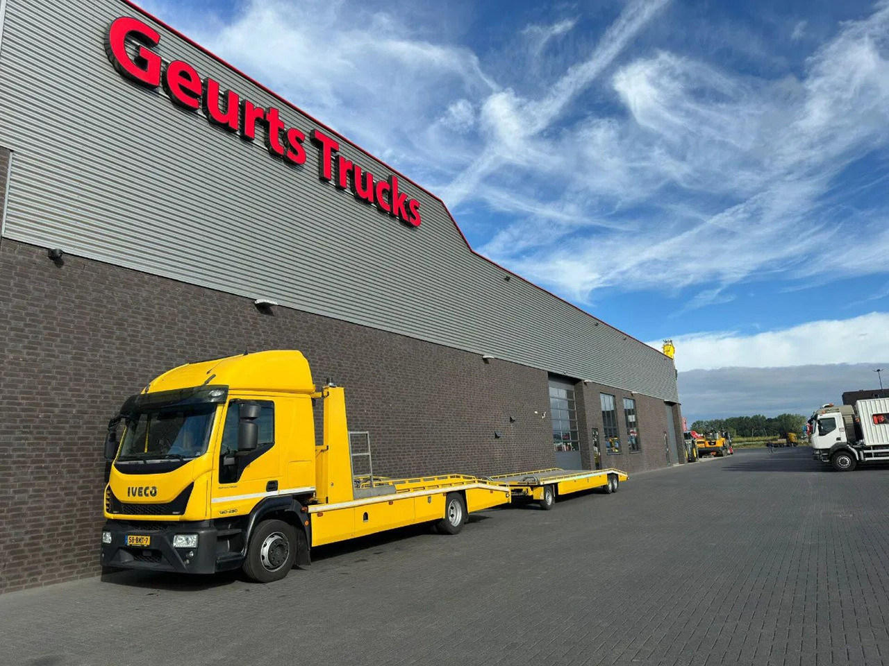 Iveco EuroCargo 120 -280 4X2 WITTEVEEN AUTOTRANSPORTER - Truk pengangkut mobil: gambar 4 Iveco EuroCargo 120 -280 4X2 WITTEVEEN AUTOTRANSPORTER - Truk pengangkut mobil: gambar 4