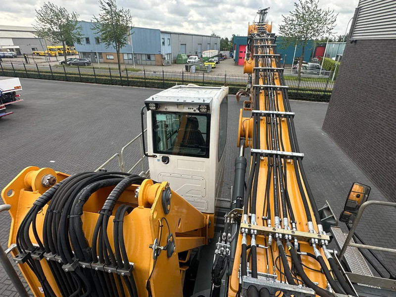 Mesin pengisi Liebherr LH 60 M LITRONIC INDUSTRY MATERIAL HANDLER/ UMSCHLAGBAGGER/ OVERSLAGKRAAN: gambar 19 Mesin pengisi Liebherr LH 60 M LITRONIC INDUSTRY MATERIAL HANDLER/ UMSCHLAGBAGGER/ OVERSLAGKRAAN: gambar 19