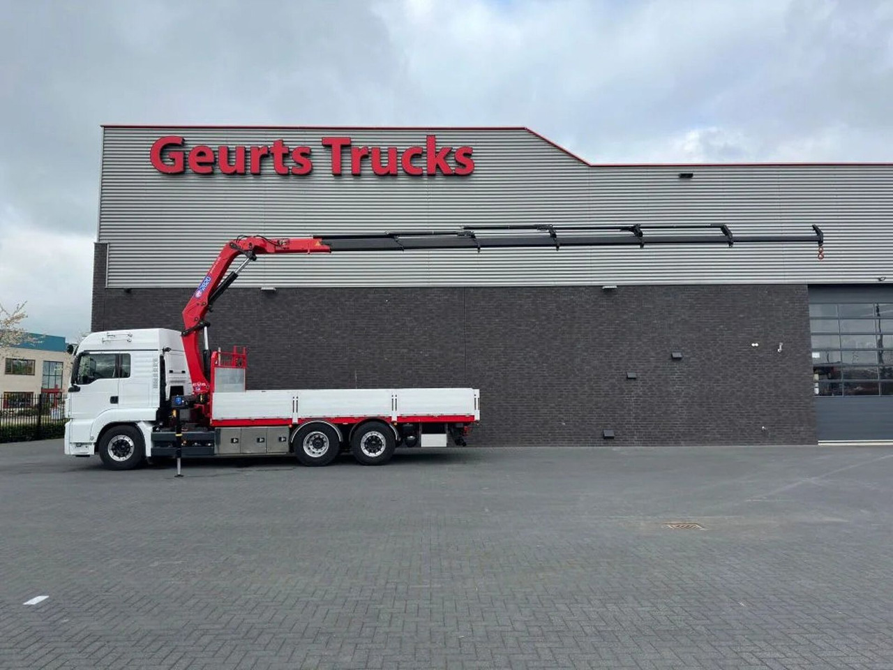 MAN TGS 26.500 6X2 + HMF 2820-K6 KRAAN/KAN/CRANE/GRU - Truk derek: gambar 1 MAN TGS 26.500 6X2 + HMF 2820-K6 KRAAN/KAN/CRANE/GRU - Truk derek: gambar 1