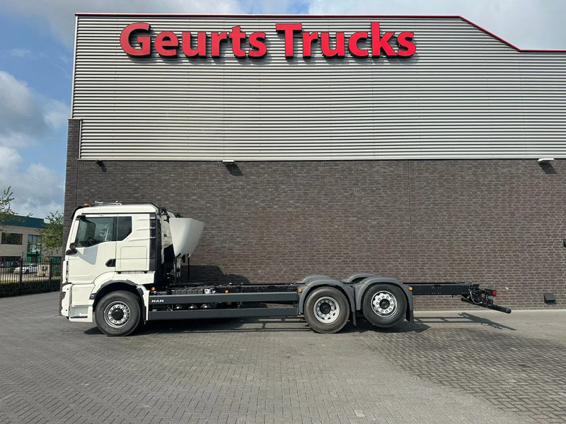 MAN TGS 26.520 6X2H-4 BL CH HYDRO DRIVE CHASSIS CABINE (NIEUW) - Truk sasis: gambar 1 MAN TGS 26.520 6X2H-4 BL CH HYDRO DRIVE CHASSIS CABINE (NIEUW) - Truk sasis: gambar 1