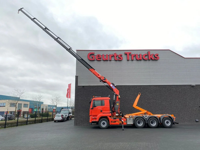 MAN TGS 35.480 8X4 TRIDEM + 20 TON HAAKARM + HMF 3220-K6 KRAAN/KRAN/CRANE/GRUA - Hook lift, Truk derek: gambar 5 MAN TGS 35.480 8X4 TRIDEM + 20 TON HAAKARM + HMF 3220-K6 KRAAN/KRAN/CRANE/GRUA - Hook lift, Truk derek: gambar 5