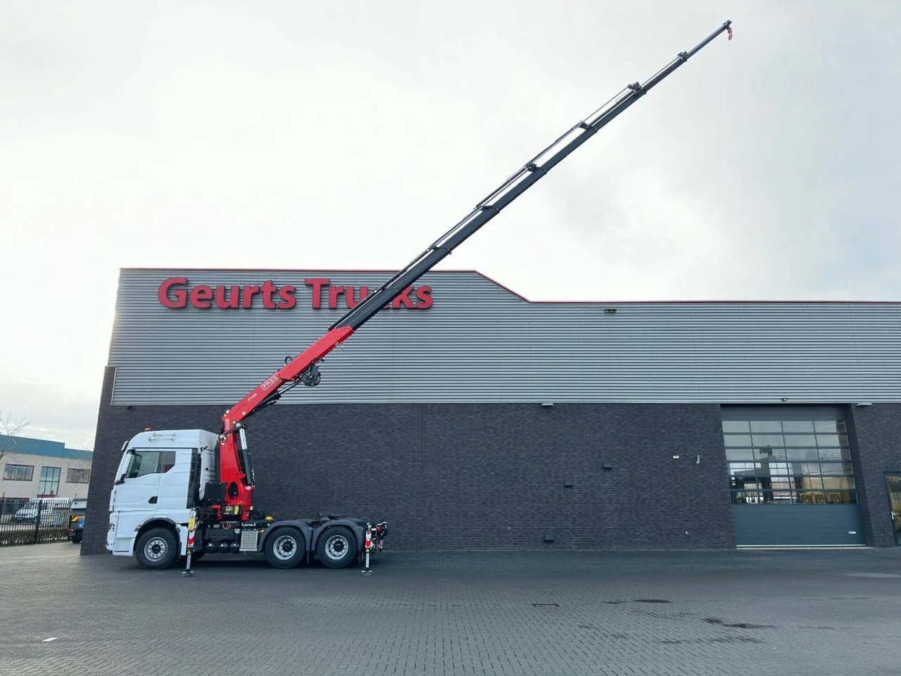 MAN TGX 33.520 6X4 TREKKER-BAKWAGEN COMBI + FASSI F4 - Truk derek: gambar 5 MAN TGX 33.520 6X4 TREKKER-BAKWAGEN COMBI + FASSI F4 - Truk derek: gambar 5