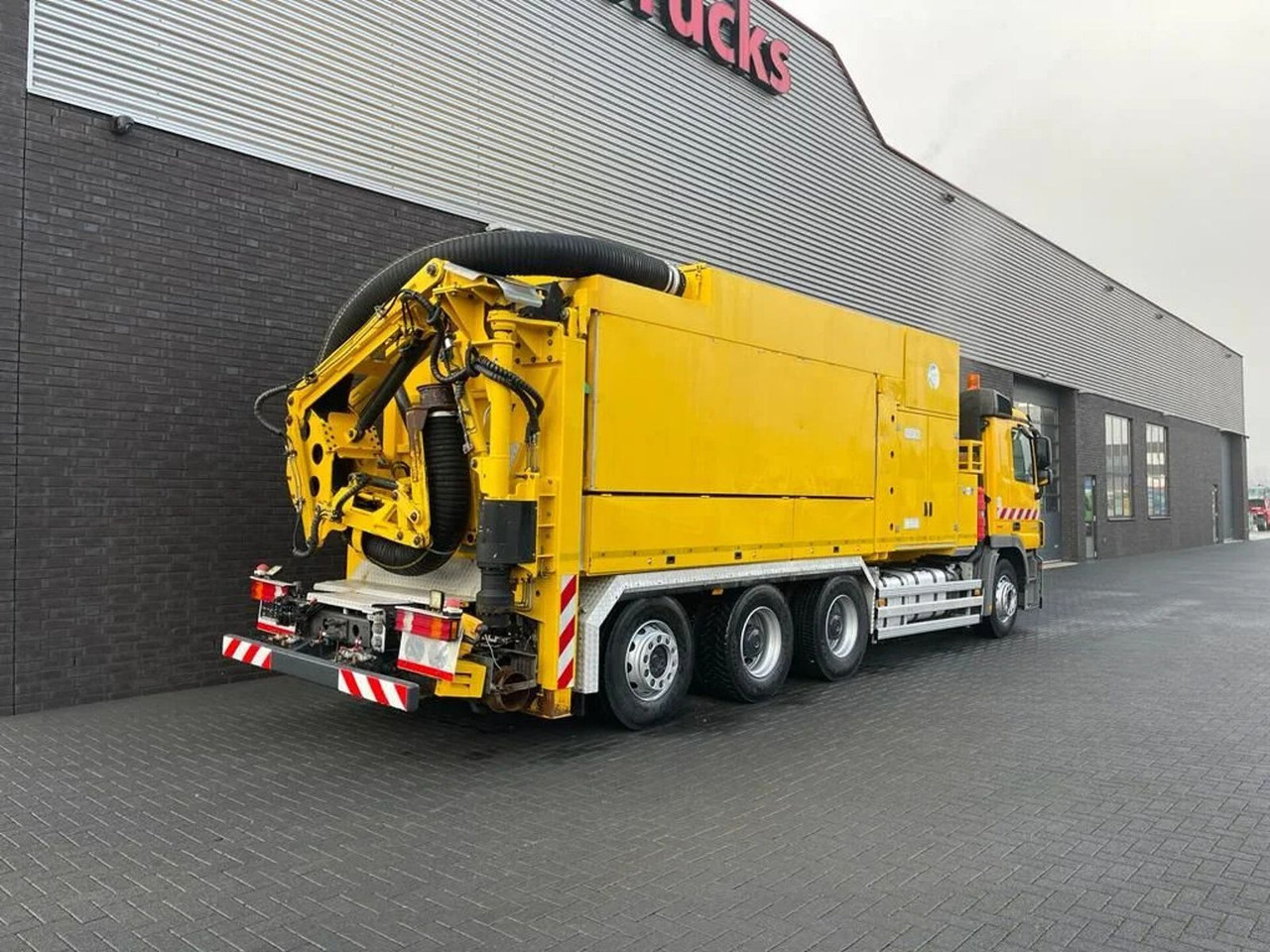 Mercedes-Benz Actros 3248 8X4 TRIDEM MTS DINO 12 SAUGBAGGER/SU - Truk vakum: gambar 5 Mercedes-Benz Actros 3248 8X4 TRIDEM MTS DINO 12 SAUGBAGGER/SU - Truk vakum: gambar 5