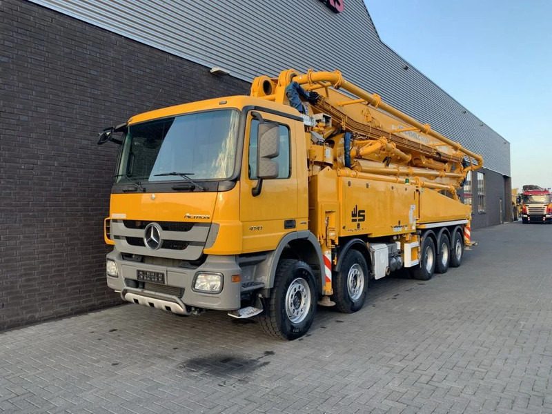 Mercedes-Benz Actros 5041 10X4 + SERMAC 6 RZ 56 METER CONCRETE PUMP - Truk pompa beton: gambar 2 Mercedes-Benz Actros 5041 10X4 + SERMAC 6 RZ 56 METER CONCRETE PUMP - Truk pompa beton: gambar 2