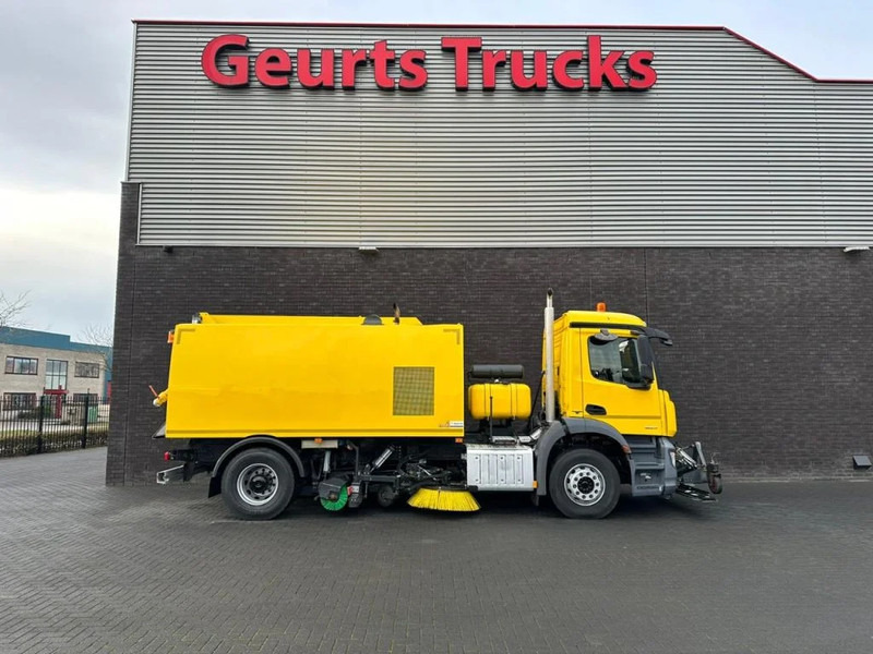 Mercedes-Benz Arocs 1824 4X2 BEAM A9000 SWEEPING TRUCK/ KEHRMASCHINE/VEEGWAGEN/FAHRBAHNREINIGER/AIRPORT CLEANER WITH MAGNET - Penyapu jalan: gambar 4 Mercedes-Benz Arocs 1824 4X2 BEAM A9000 SWEEPING TRUCK/ KEHRMASCHINE/VEEGWAGEN/FAHRBAHNREINIGER/AIRPORT CLEANER WITH MAGNET - Penyapu jalan: gambar 4