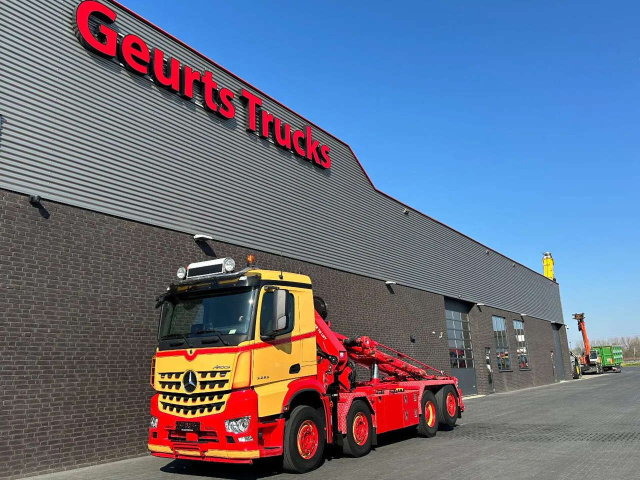 Mercedes-Benz Arocs 3253 L ENA 8X2/4 HMF2820 KRAAN / KRAN/ CRA - Hook lift, Truk derek: gambar 2 Mercedes-Benz Arocs 3253 L ENA 8X2/4 HMF2820 KRAAN / KRAN/ CRA - Hook lift, Truk derek: gambar 2