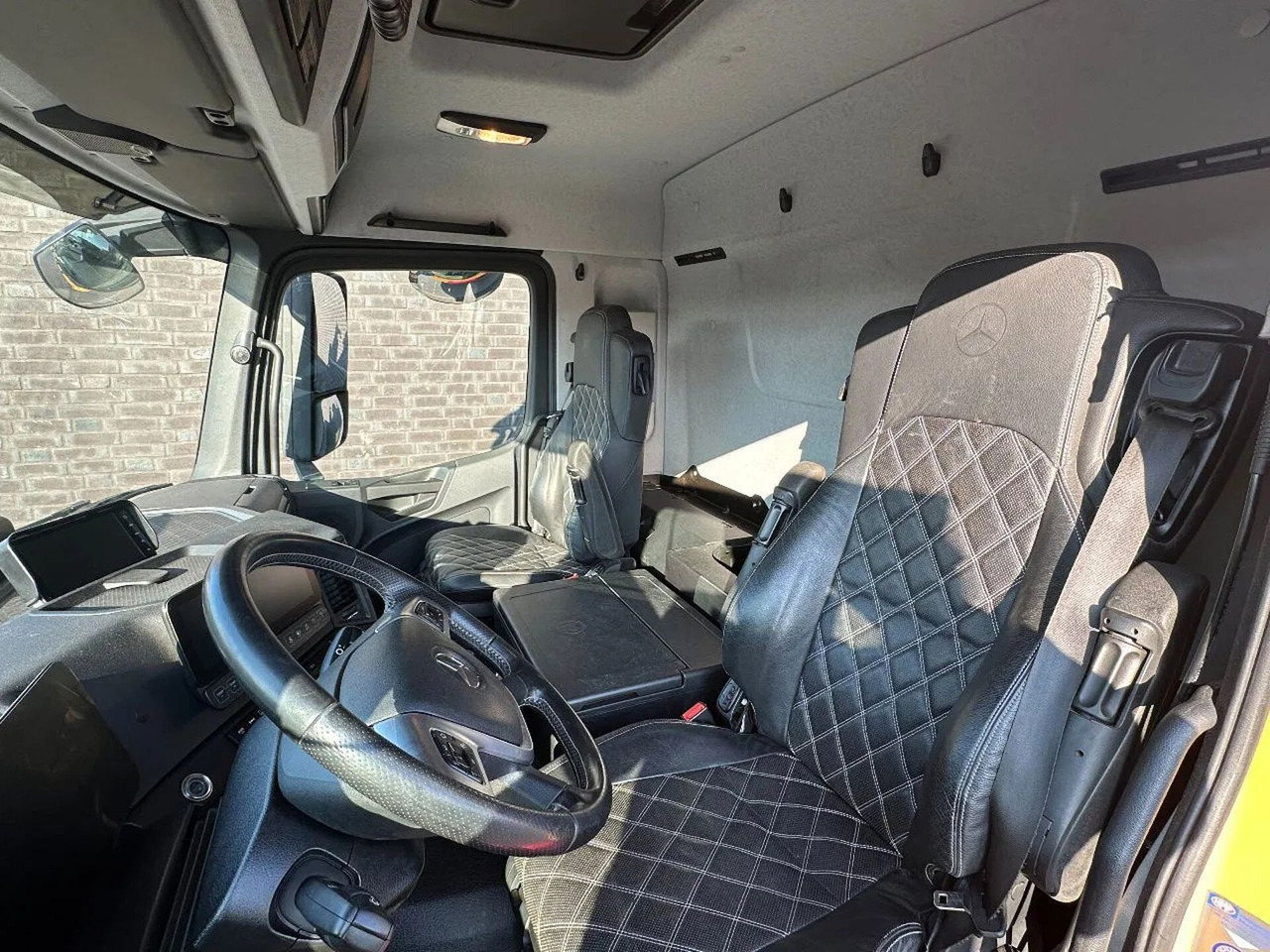 Hook lift, Truk derek Mercedes-Benz Arocs 3253 L ENA 8X2/4 HMF2820 KRAAN / KRAN/ CRA: gambar 17
