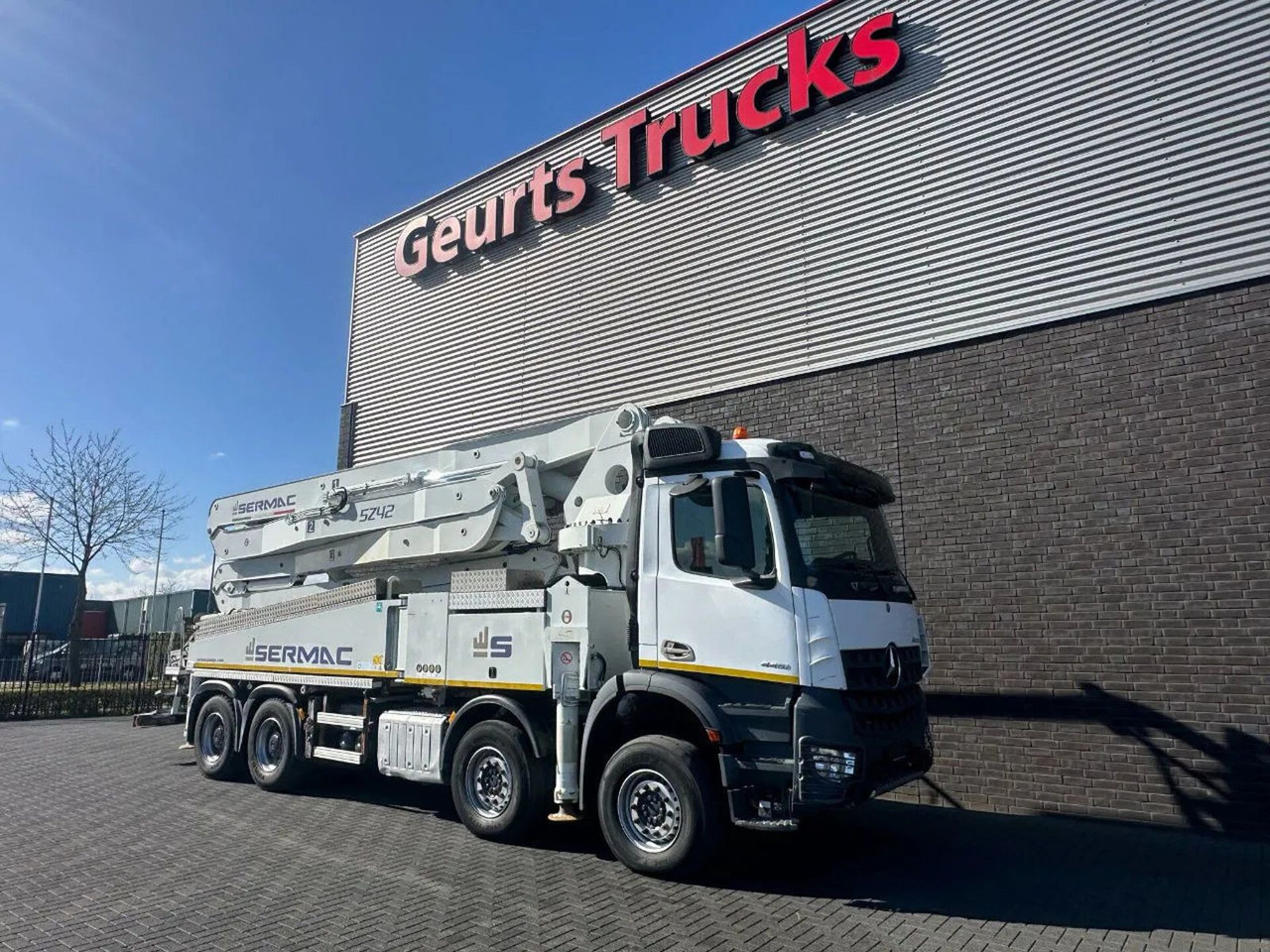 Mercedes-Benz Arocs 4451 8X4 + SERMAC 5Z42 BETONPOMP/BETONPUMP - Truk pompa beton: gambar 5 Mercedes-Benz Arocs 4451 8X4 + SERMAC 5Z42 BETONPOMP/BETONPUMP - Truk pompa beton: gambar 5