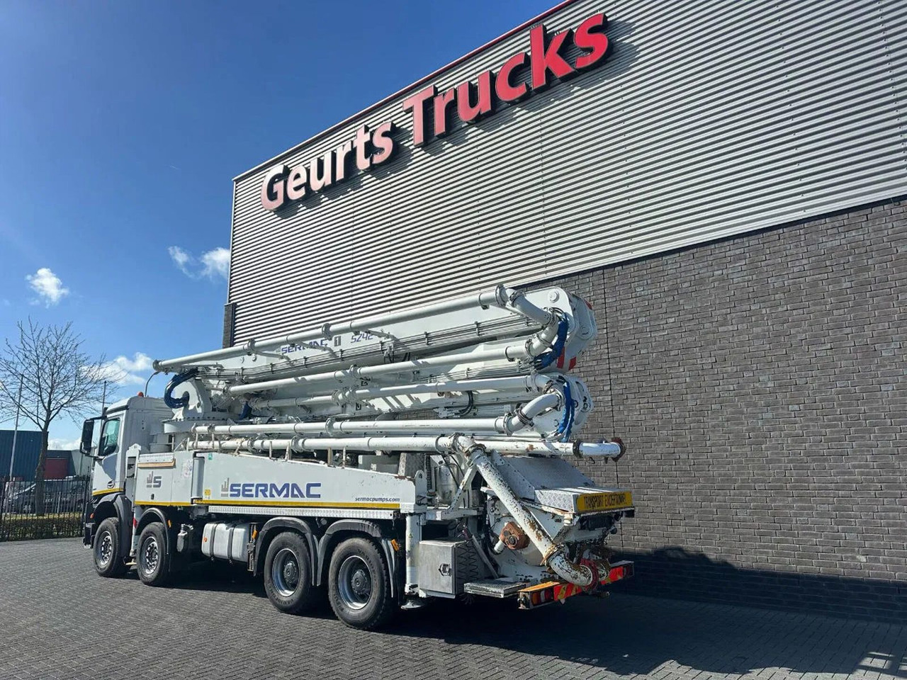 Mercedes-Benz Arocs 4451 8X4 + SERMAC 5Z42 BETONPOMP/BETONPUMP - Truk pompa beton: gambar 3 Mercedes-Benz Arocs 4451 8X4 + SERMAC 5Z42 BETONPOMP/BETONPUMP - Truk pompa beton: gambar 3