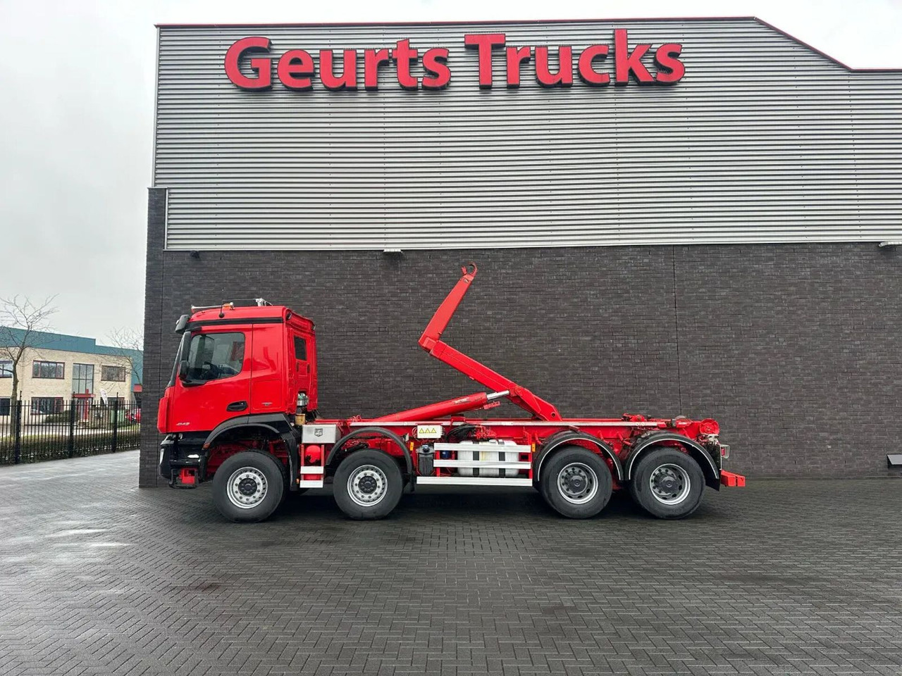 Hook lift Mercedes-Benz Arocs 8X4 VDL S-30-6600 HAAKARMSYSTEEM/ABROLLKIP: gambar 1