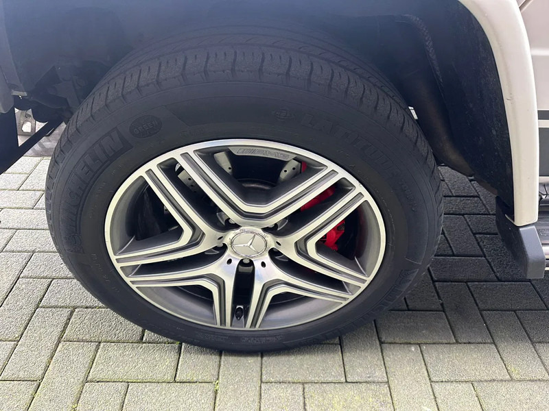 Mobil Mercedes-Benz G-Klasse 63 AMG: gambar 13 Mobil Mercedes-Benz G-Klasse 63 AMG: gambar 13