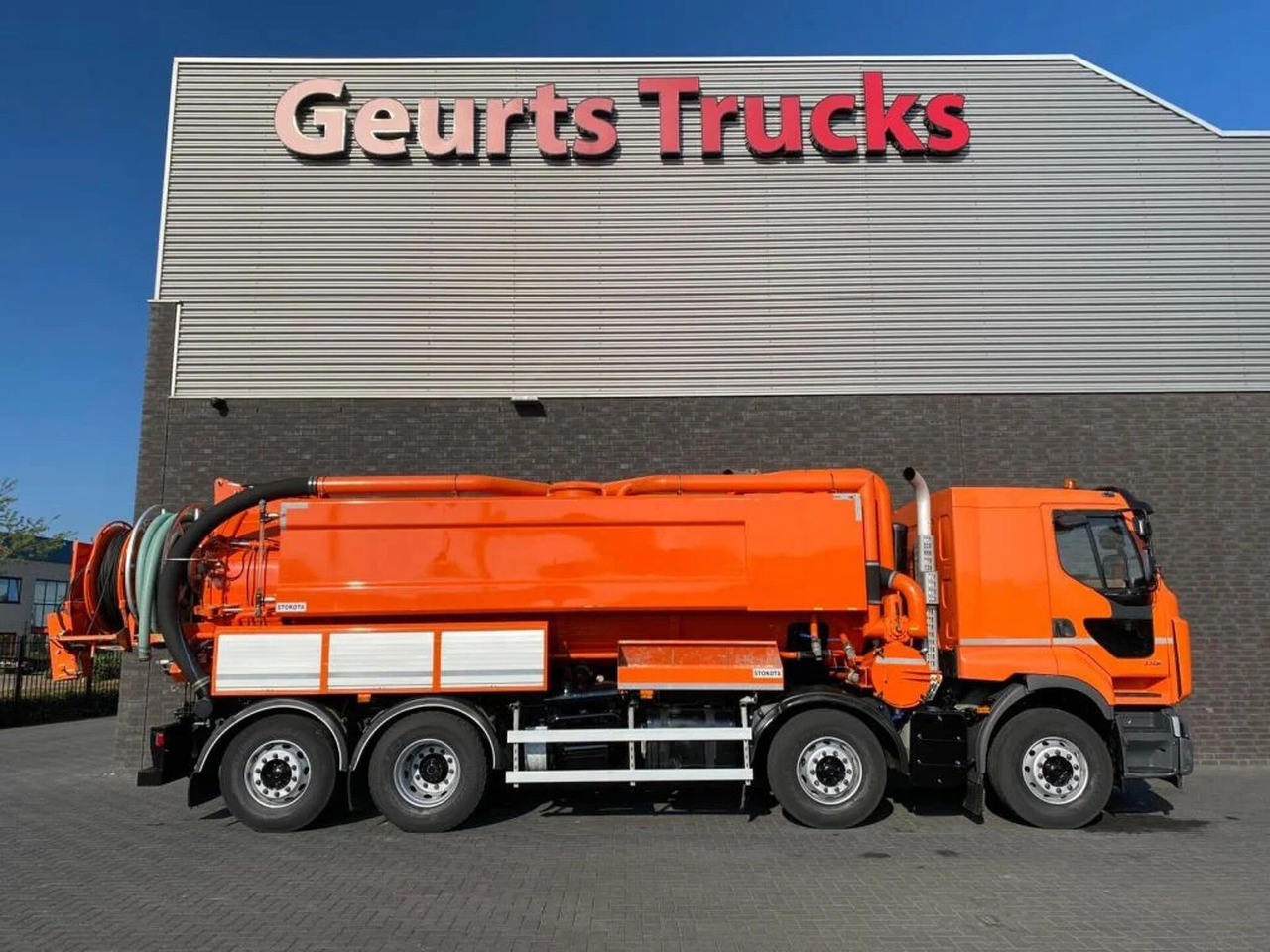 Renault Lander 430 8X2 STOKOTA VACUUM/HOGEDRUK /COMBI/KO - Truk vakum: gambar 4 Renault Lander 430 8X2 STOKOTA VACUUM/HOGEDRUK /COMBI/KO - Truk vakum: gambar 4