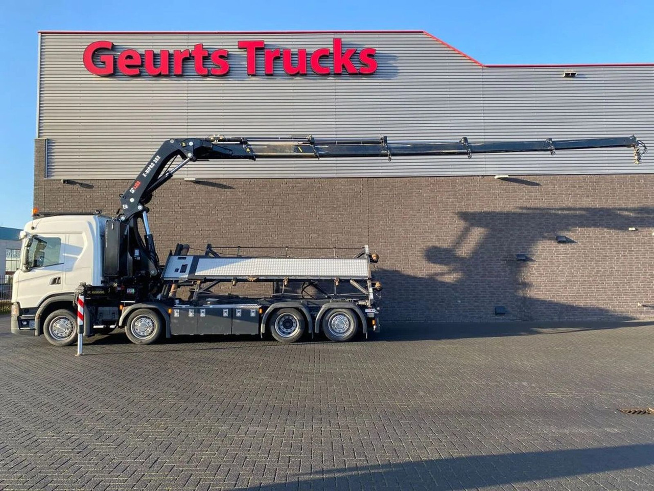 Scania G500 NGS 8X2 MET 3 ZIJDIGE KABELSYSTEEM + HIAB 3 - Hook lift, Truk derek: gambar 4 Scania G500 NGS 8X2 MET 3 ZIJDIGE KABELSYSTEEM + HIAB 3 - Hook lift, Truk derek: gambar 4