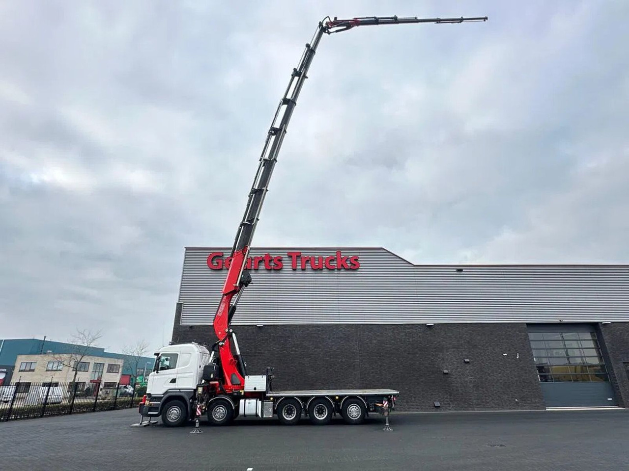 Scania R520 V8 10X4 TRIDEM + F1650RA.2.28 + JIB L816 KR - Truk derek: gambar 4 Scania R520 V8 10X4 TRIDEM + F1650RA.2.28 + JIB L816 KR - Truk derek: gambar 4