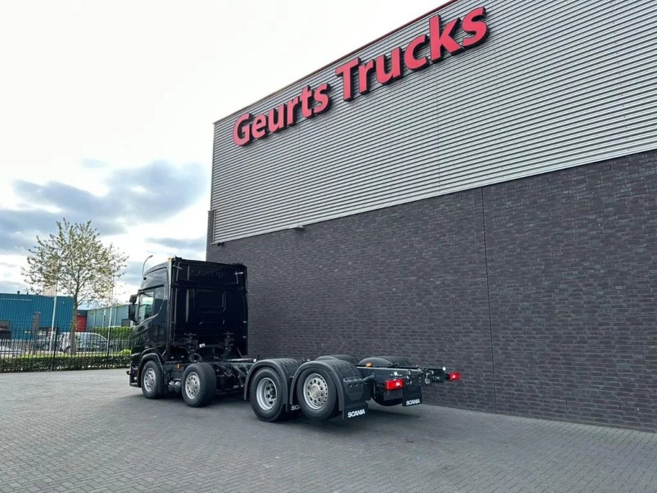 Scania R540 NGS 8X2 CHASSIS NIEUW/NEUE/NEW FULL OPTIONS - Truk sasis: gambar 3 Scania R540 NGS 8X2 CHASSIS NIEUW/NEUE/NEW FULL OPTIONS - Truk sasis: gambar 3
