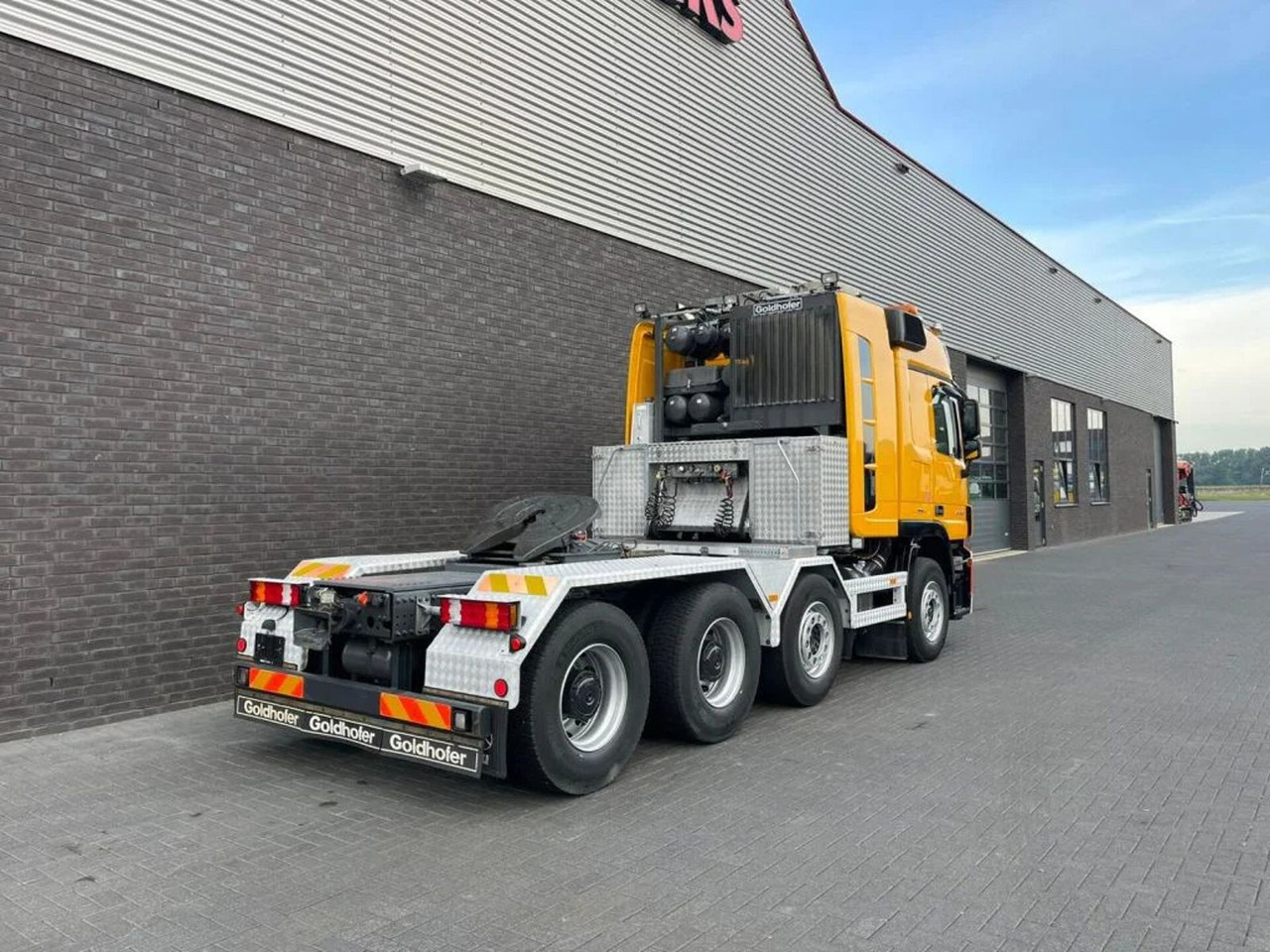 Mercedes-Benz Actros 4165 V8 8X4 SLT TITAN HEAVY DUTY TRACTOR/ - Tractor head: gambar 5 Mercedes-Benz Actros 4165 V8 8X4 SLT TITAN HEAVY DUTY TRACTOR/ - Tractor head: gambar 5