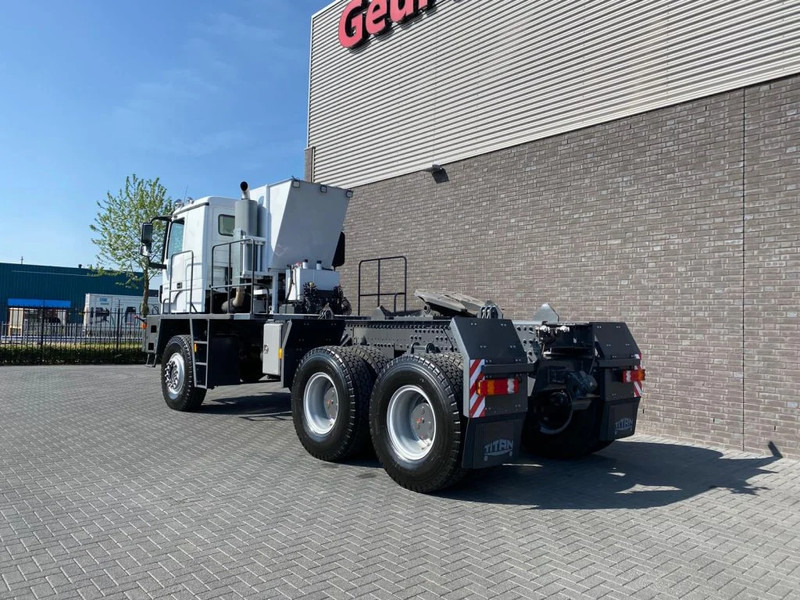 Mercedes-Benz TITAN 5560 Z52-600 F TITAN 5560 Z52-600 F 6X6 HEAVY-DUTY TRUCK - Tractor head: gambar 3 Mercedes-Benz TITAN 5560 Z52-600 F TITAN 5560 Z52-600 F 6X6 HEAVY-DUTY TRUCK - Tractor head: gambar 3