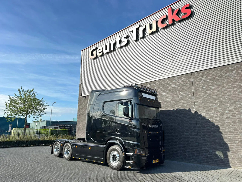 Scania S660 V8 6X2 LONGLINE SPECIAL INTERIOR BUFFL TREKKER MET HYDRAULIEK / SATTELZUG / TRACTOR UNIT / CAMIÓN - Tractor head: gambar 5 Scania S660 V8 6X2 LONGLINE SPECIAL INTERIOR BUFFL TREKKER MET HYDRAULIEK / SATTELZUG / TRACTOR UNIT / CAMIÓN - Tractor head: gambar 5