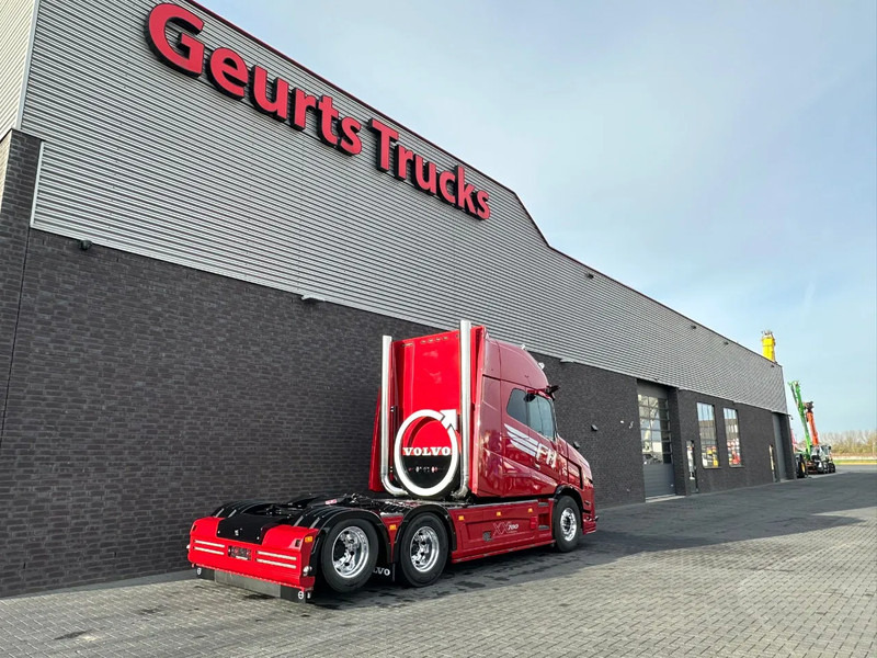 Volvo FH 16 VT5 780 XXL AERO NEW 6X2 BOOGIE TORPEDO/NOSE/HAUBE/SHOWTRUCK - Tractor head: gambar 5 Volvo FH 16 VT5 780 XXL AERO NEW 6X2 BOOGIE TORPEDO/NOSE/HAUBE/SHOWTRUCK - Tractor head: gambar 5