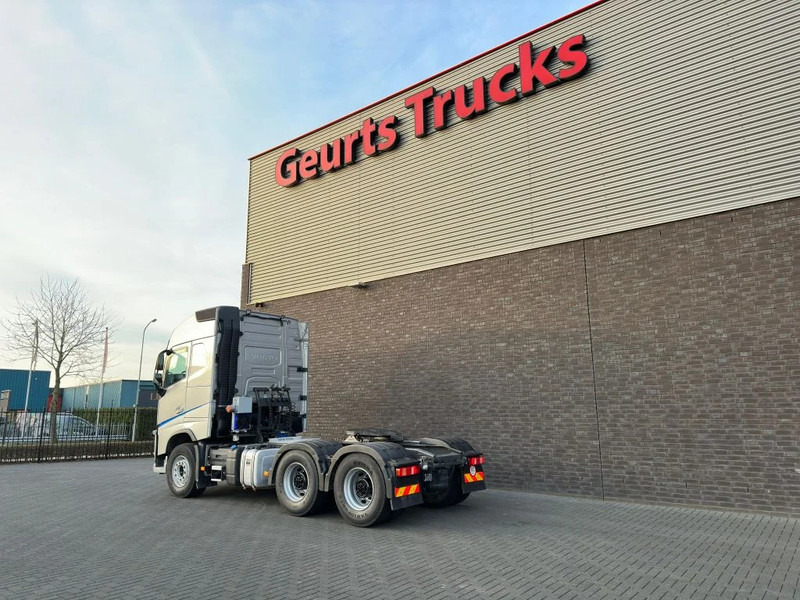 Volvo FH 460 6X4 TREKKER/TRACTOR/SZM EURO 6 HYDRAULIC - Tractor head: gambar 3 Volvo FH 460 6X4 TREKKER/TRACTOR/SZM EURO 6 HYDRAULIC - Tractor head: gambar 3