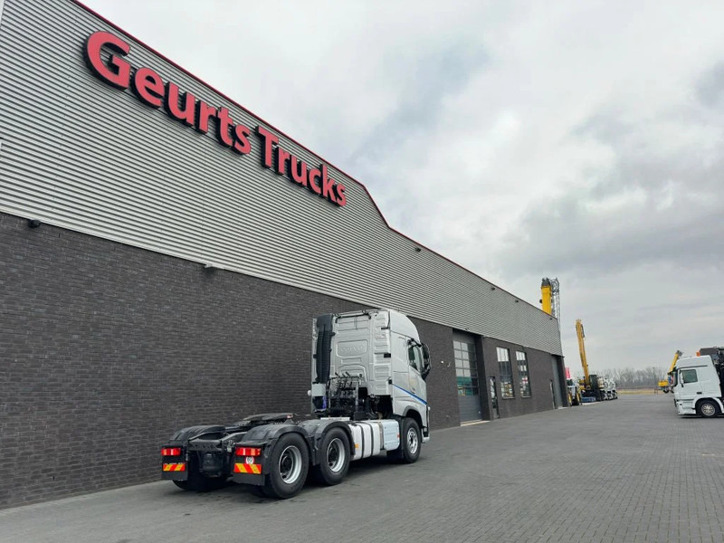 Volvo FH 460 6X4 TREKKER/TRACTOR/SZM EURO 6 HYDRAULIC - Tractor head: gambar 5 Volvo FH 460 6X4 TREKKER/TRACTOR/SZM EURO 6 HYDRAULIC - Tractor head: gambar 5