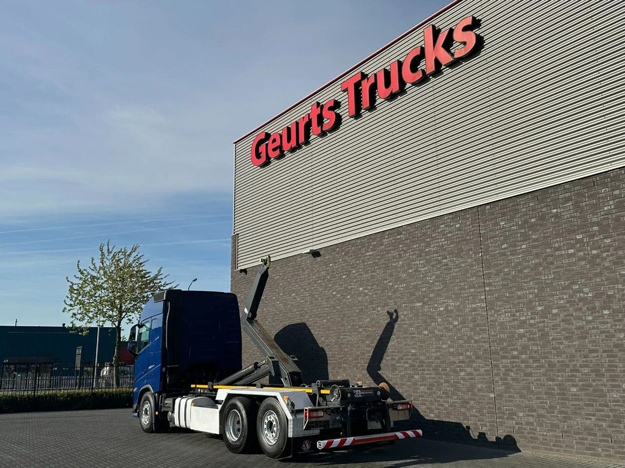 Volvo FH 500 6X2 VDL S-21-6400 HAAKARM / ABROLLKIPPER/ - Hook lift: gambar 3 Volvo FH 500 6X2 VDL S-21-6400 HAAKARM / ABROLLKIPPER/ - Hook lift: gambar 3