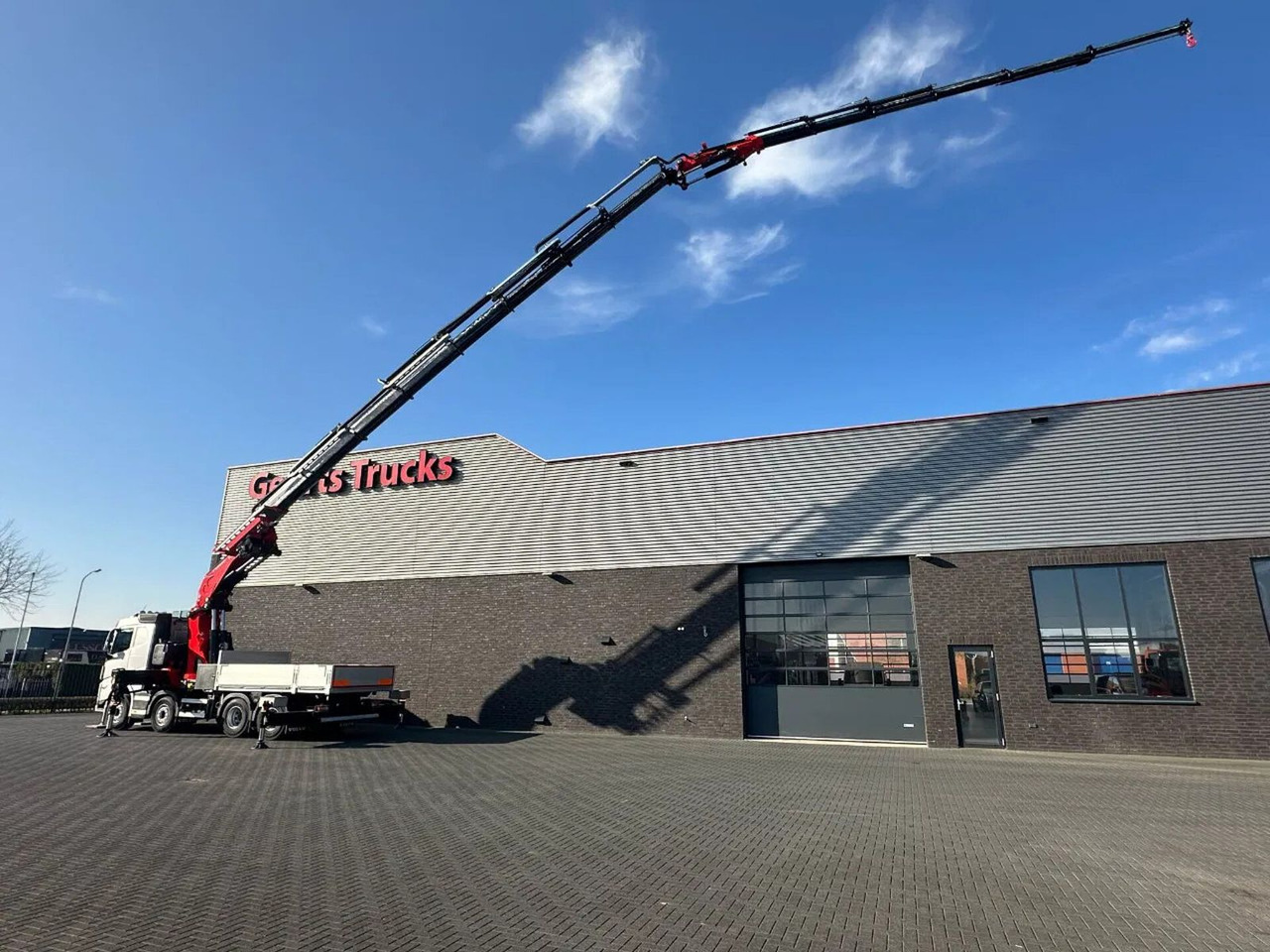Volvo FH 500 8X4 RF-RT40G FASSI F1450R.2.8 + JIB L826 - Truk derek: gambar 4 Volvo FH 500 8X4 RF-RT40G FASSI F1450R.2.8 + JIB L826 - Truk derek: gambar 4