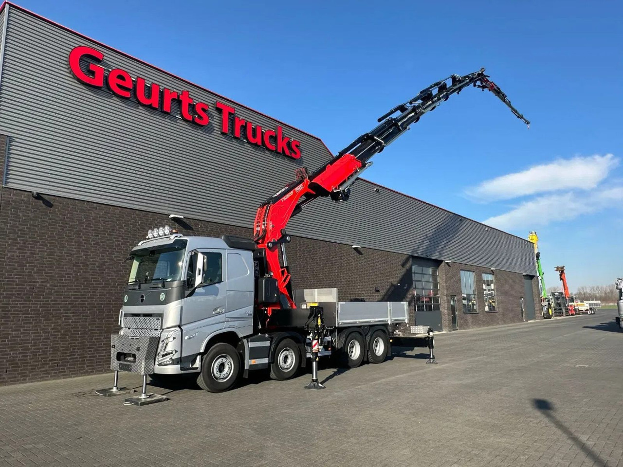 Volvo FH 500 8X4 RF-RT40G FASSI F1450R.2.8 + JIB L826 - Truk derek: gambar 3 Volvo FH 500 8X4 RF-RT40G FASSI F1450R.2.8 + JIB L826 - Truk derek: gambar 3