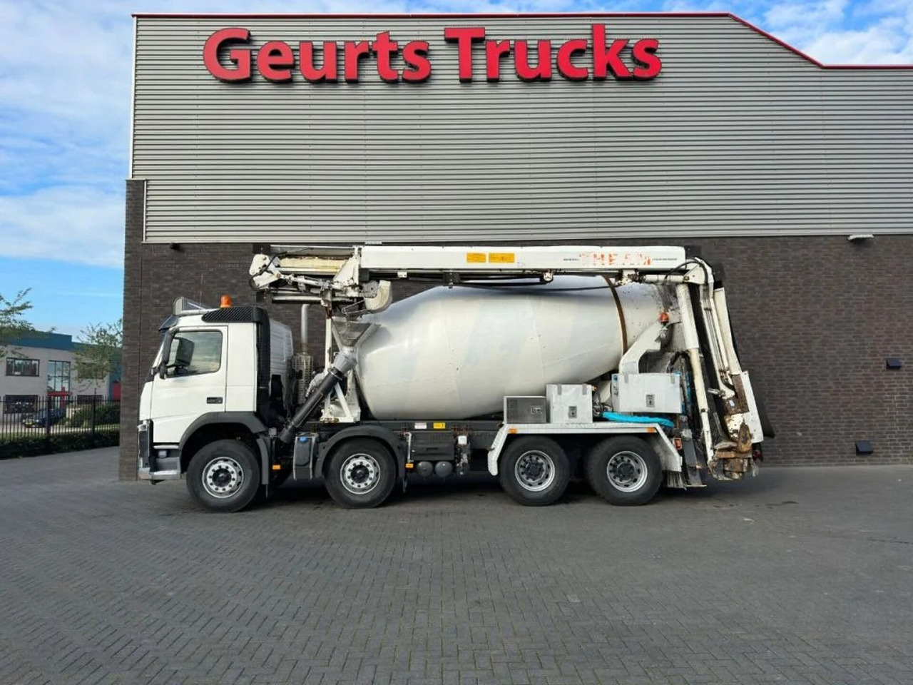 Volvo FM 410 8X4 + STETTER 9 M3 MIXER/MISCHER + THEAM - Truk pengaduk beton: gambar 1 Volvo FM 410 8X4 + STETTER 9 M3 MIXER/MISCHER + THEAM - Truk pengaduk beton: gambar 1