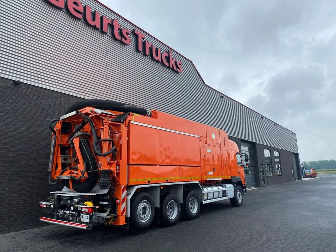 Volvo FMX 510 8X4 TRIDEM + MTS DINO 5 SAUGBAGGER/SUCTI - Truk vakum: gambar 5 Volvo FMX 510 8X4 TRIDEM + MTS DINO 5 SAUGBAGGER/SUCTI - Truk vakum: gambar 5