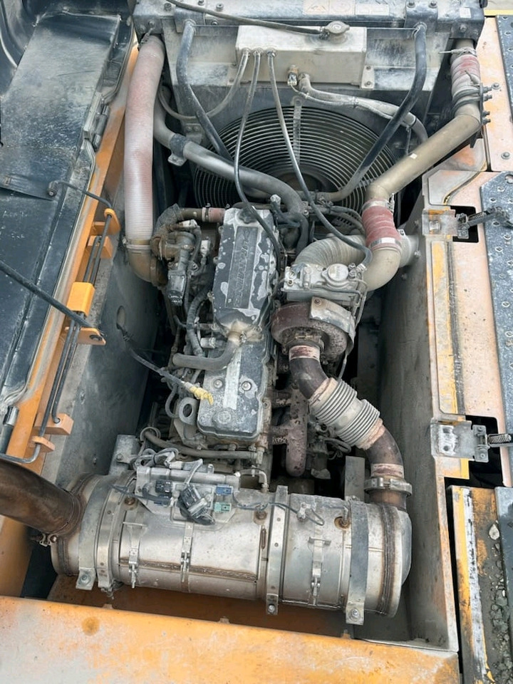 Hyundai R 300 - Ekskavator perayap: gambar 4 Hyundai R 300 - Ekskavator perayap: gambar 4