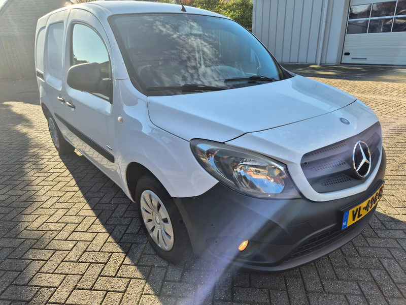 Mercedes-Benz Citan 108 CDI - Van kecil: gambar 2 Mercedes-Benz Citan 108 CDI - Van kecil: gambar 2