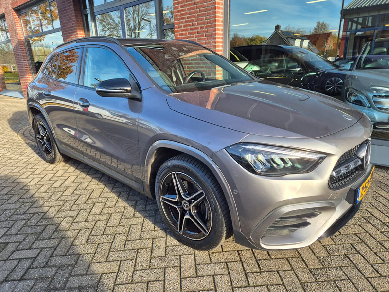 Mercedes-Benz GLA 250 E Hybrid AMG line - Mobil: gambar 2 Mercedes-Benz GLA 250 E Hybrid AMG line - Mobil: gambar 2