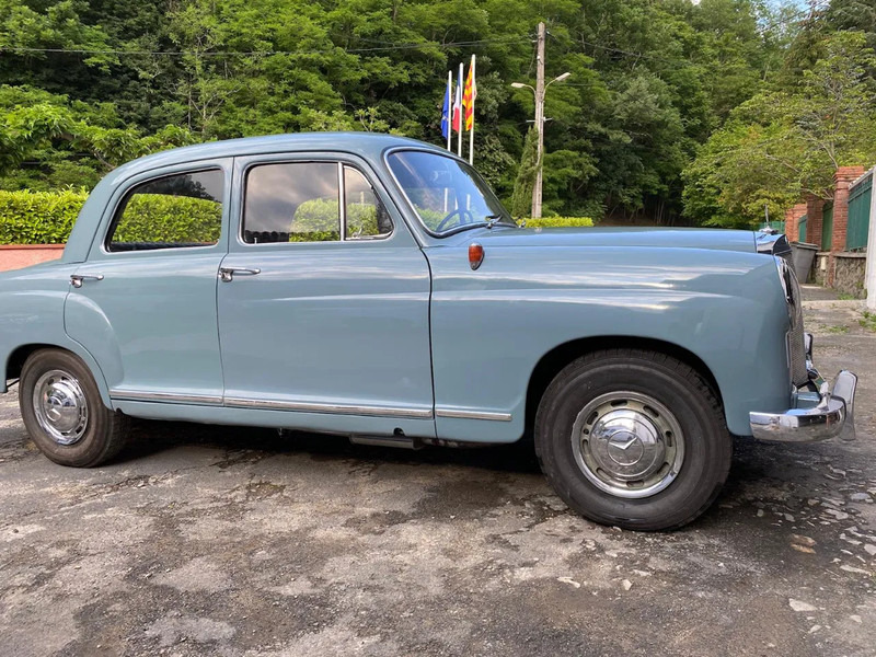 Mercedes-Benz ponton geheel gerestaureerd 180 - Mobil: gambar 4 Mercedes-Benz ponton geheel gerestaureerd 180 - Mobil: gambar 4