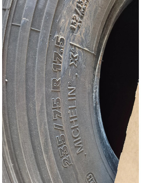 Michelin 235/75R 17.5 - Ban untuk Truk: gambar 4 Michelin 235/75R 17.5 - Ban untuk Truk: gambar 4